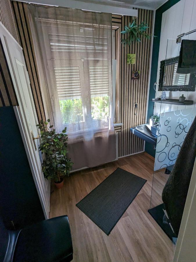 Ferienwohnung Apartment Wilhelmshaven Inselviertel In Bester Lage - Selbstaendiger Check In Moeglich エクステリア 写真